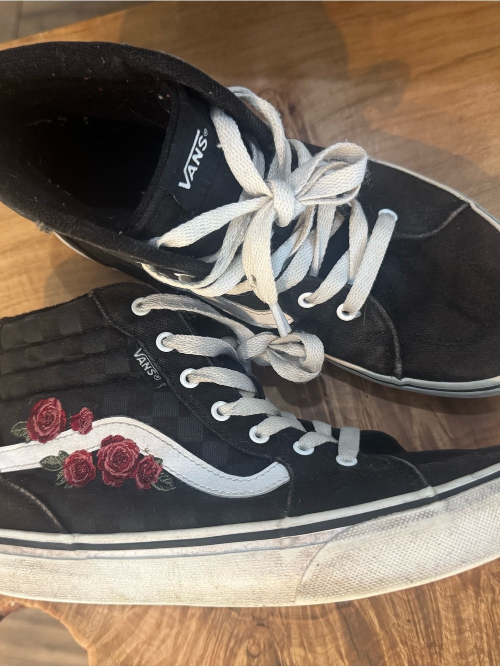 Vans Ward Rose Embroidered High Top Sneakers Black Youth 4.5